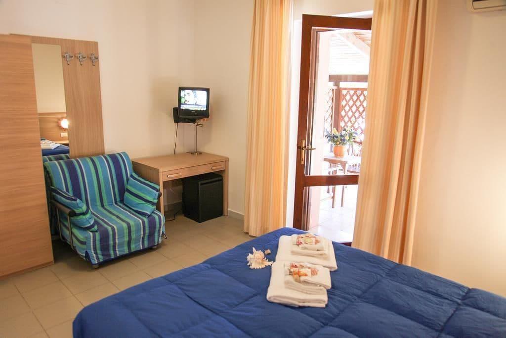 Hotel Mezzaluna كارلوفورتي المظهر الخارجي الصورة