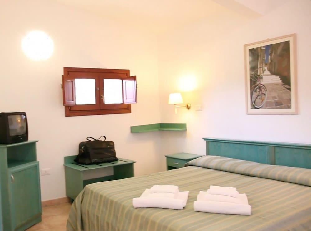 Hotel Mezzaluna كارلوفورتي المظهر الخارجي الصورة